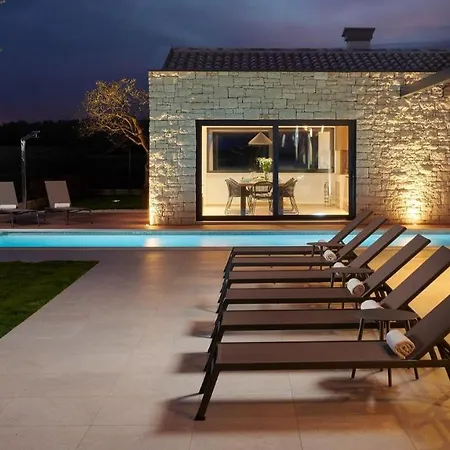 Ansi Villa
